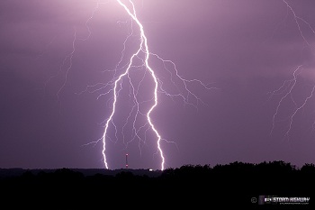 Hannibal, MO lightning