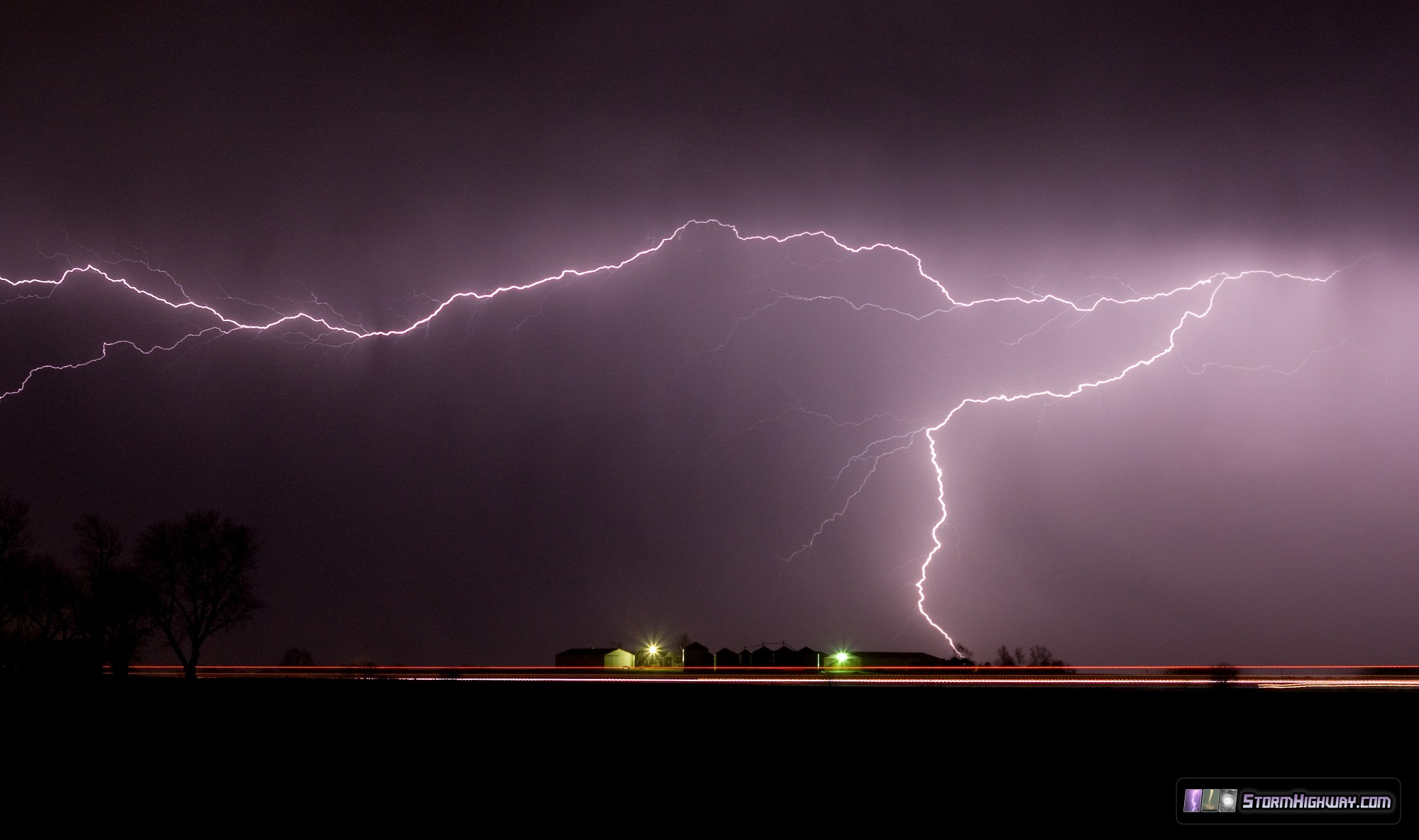 Lightning at New Baden, IL - March 27, 2014