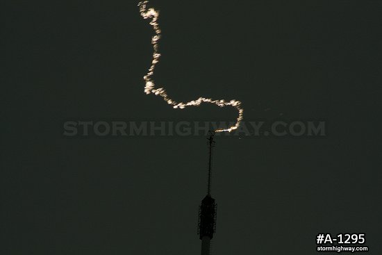 Bead lightning stage of discharge to TV tower