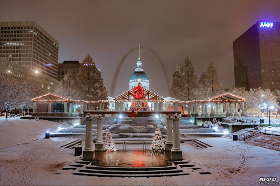 St. Louis downtown Christmas snow and decorations