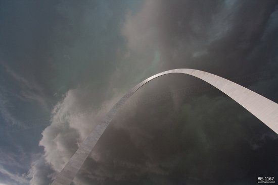 Ominous severe thunderstorm clouds over the Gateway Arch